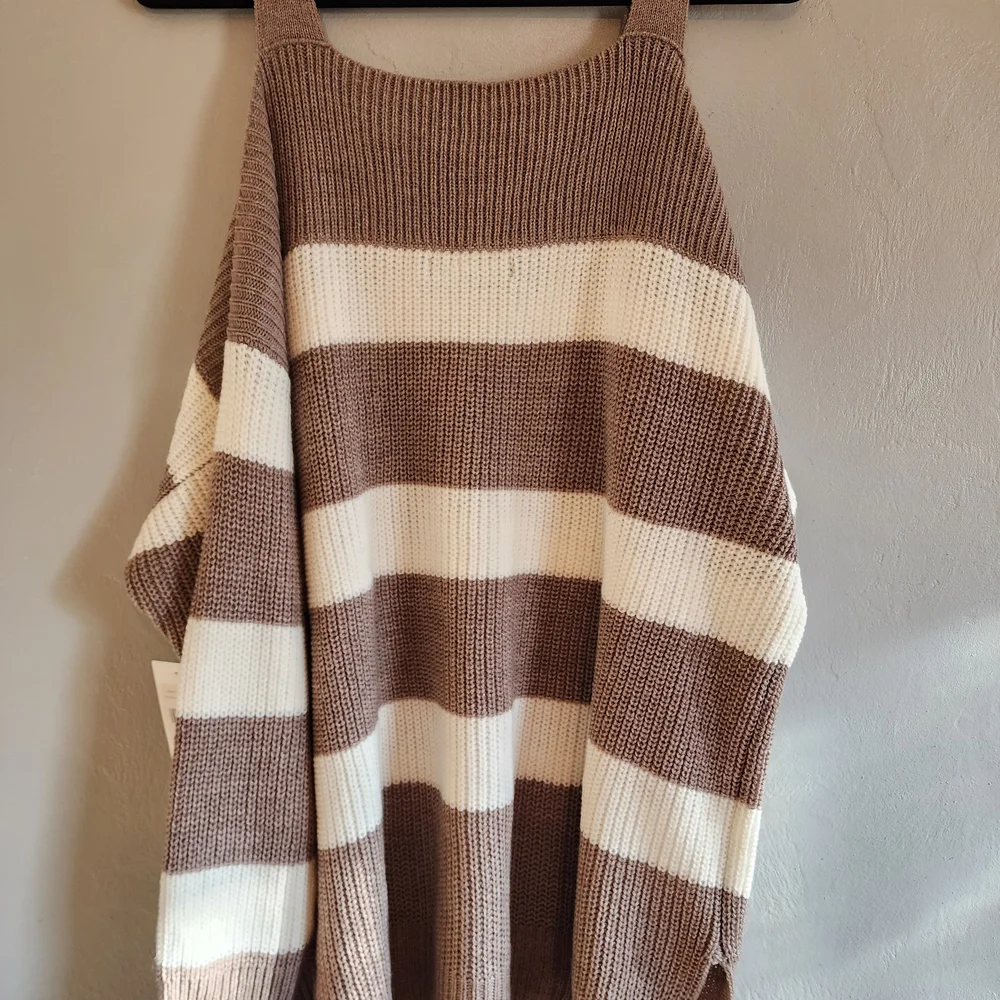 Fashion to Figure Taupe And Cream Cold Shoulder Sweater